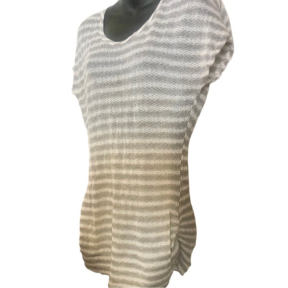 Maurices Gray & White Metallic Striped Short Sleeve Top - Picture 3 of 9